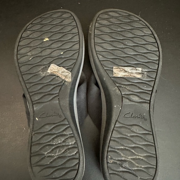 Clarks Cloudsteppers Women's Sandals Size 9 Arla Glison Flip Flop Black Fabric - Picture 9 of 9